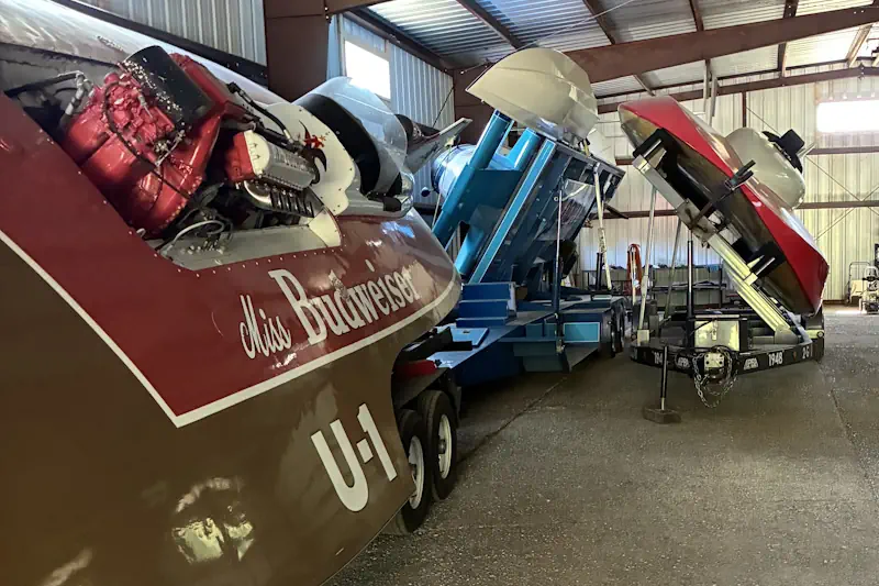 M1968 Miss budweiser 1982 Atlas Van Lines 1948 Hurricane IV