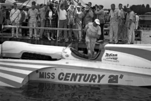 Bill Muncey - The First Golden Age - Chapter 4 (1962)